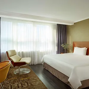 Park Plaza Szálloda