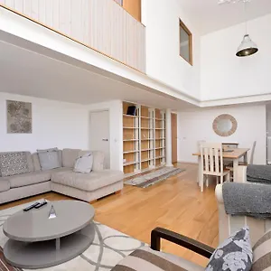 Destiny Scotland - Broughton St Lofts Édimbourg