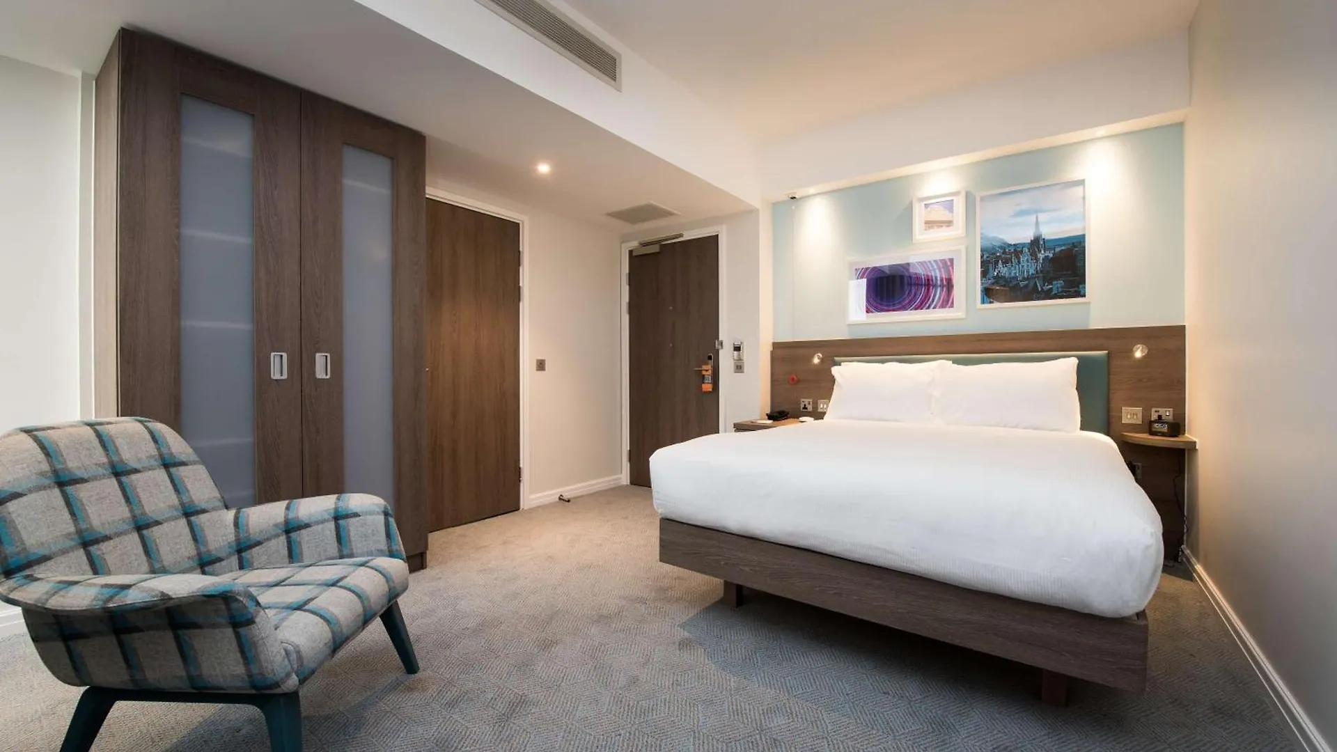 Hampton By Hilton Edinburgh West End Hotel