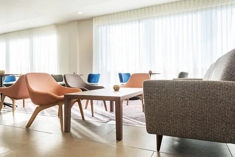 Hampton By Hilton Edinburgh West End Hotel 3*,